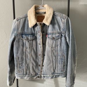 Levi’s light denim Sherpa jacket